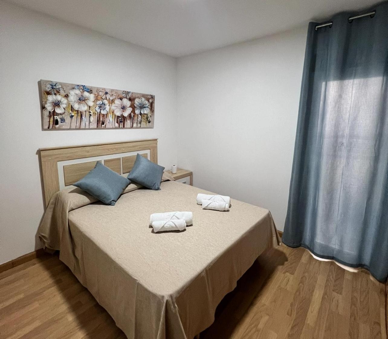 Appartement Cruz18 4Personas à Alcalá de Henares Extérieur photo