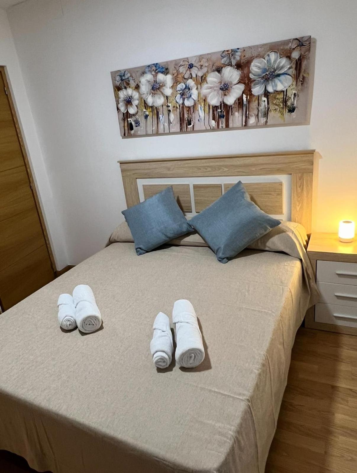 Appartement Cruz18 4Personas à Alcalá de Henares Extérieur photo