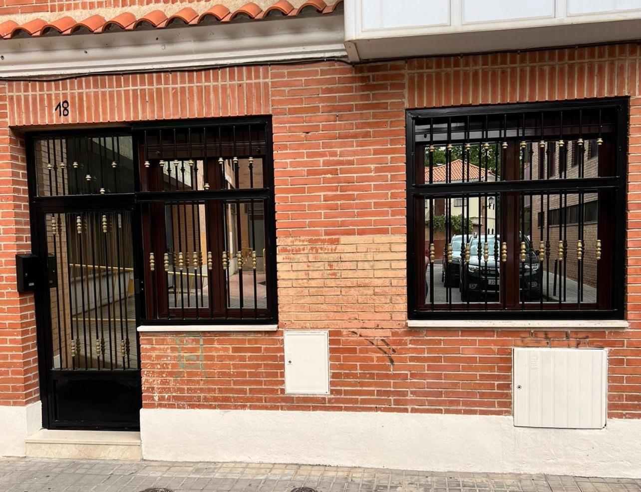 Appartement Cruz18 4Personas à Alcalá de Henares Extérieur photo